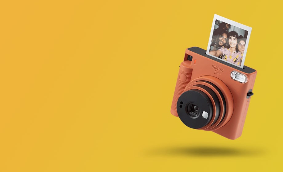 Instant camera