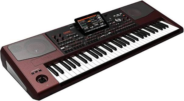 Full view of the Korg Pa1000 professional arranger keyboard